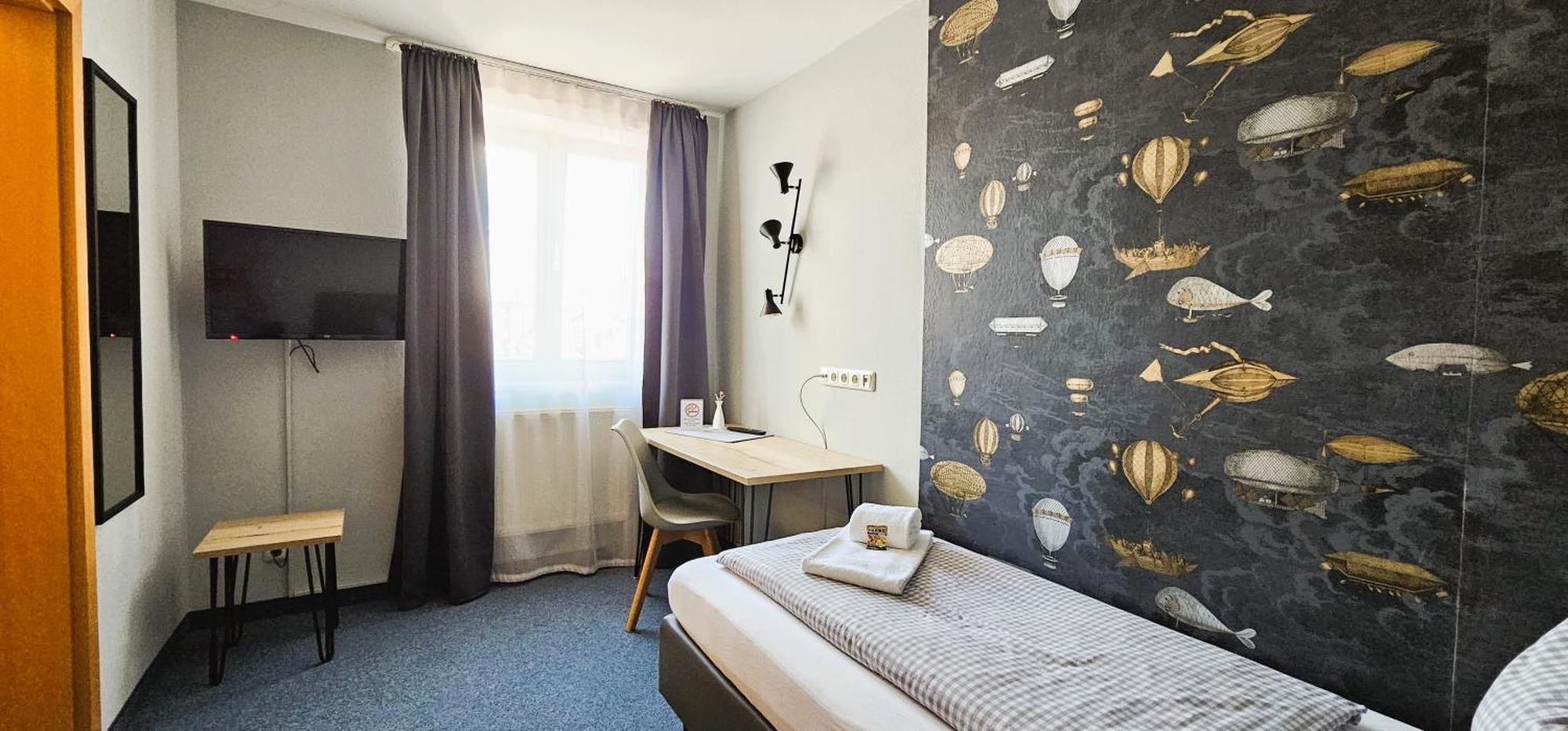 Novitel Pension Pliening - Muenchen Messe Экстерьер фото