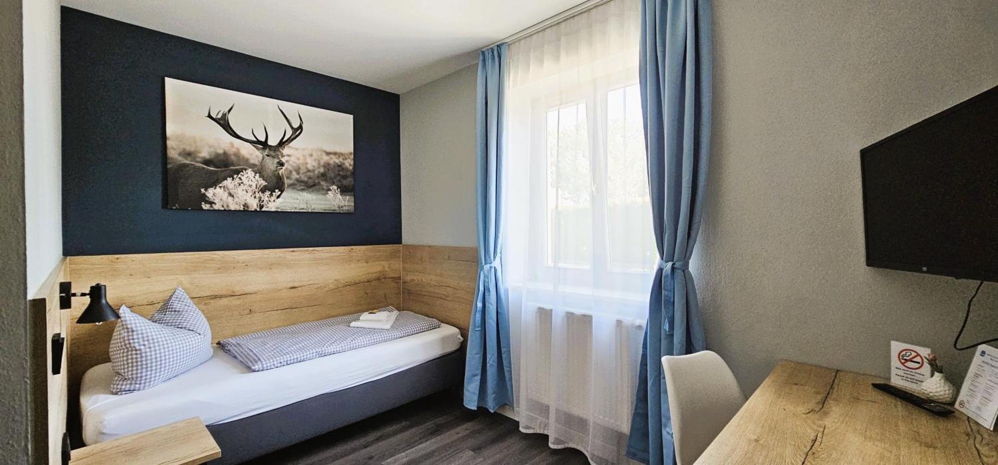 Novitel Pension Pliening - Muenchen Messe Экстерьер фото