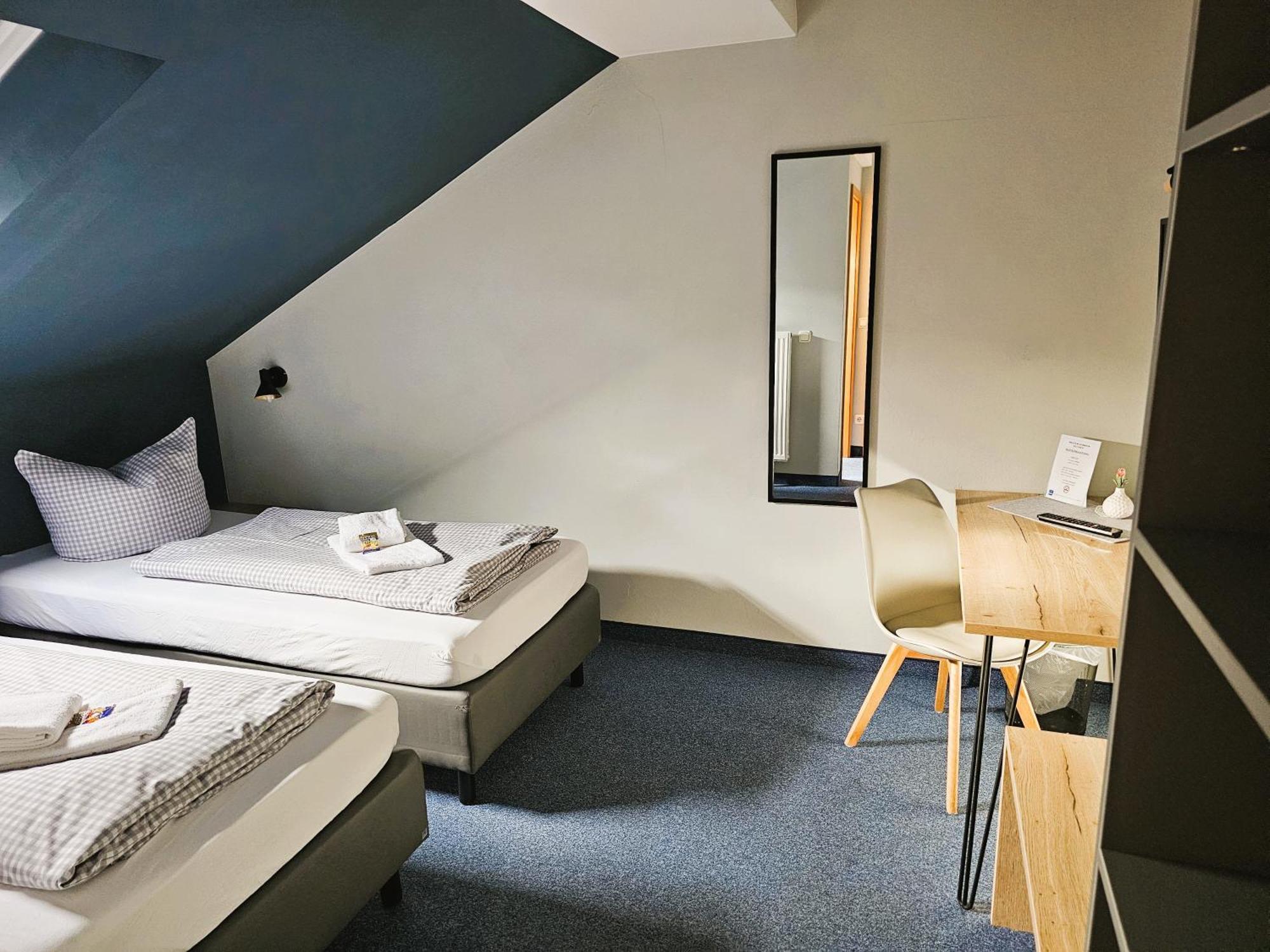 Novitel Pension Pliening - Muenchen Messe Экстерьер фото