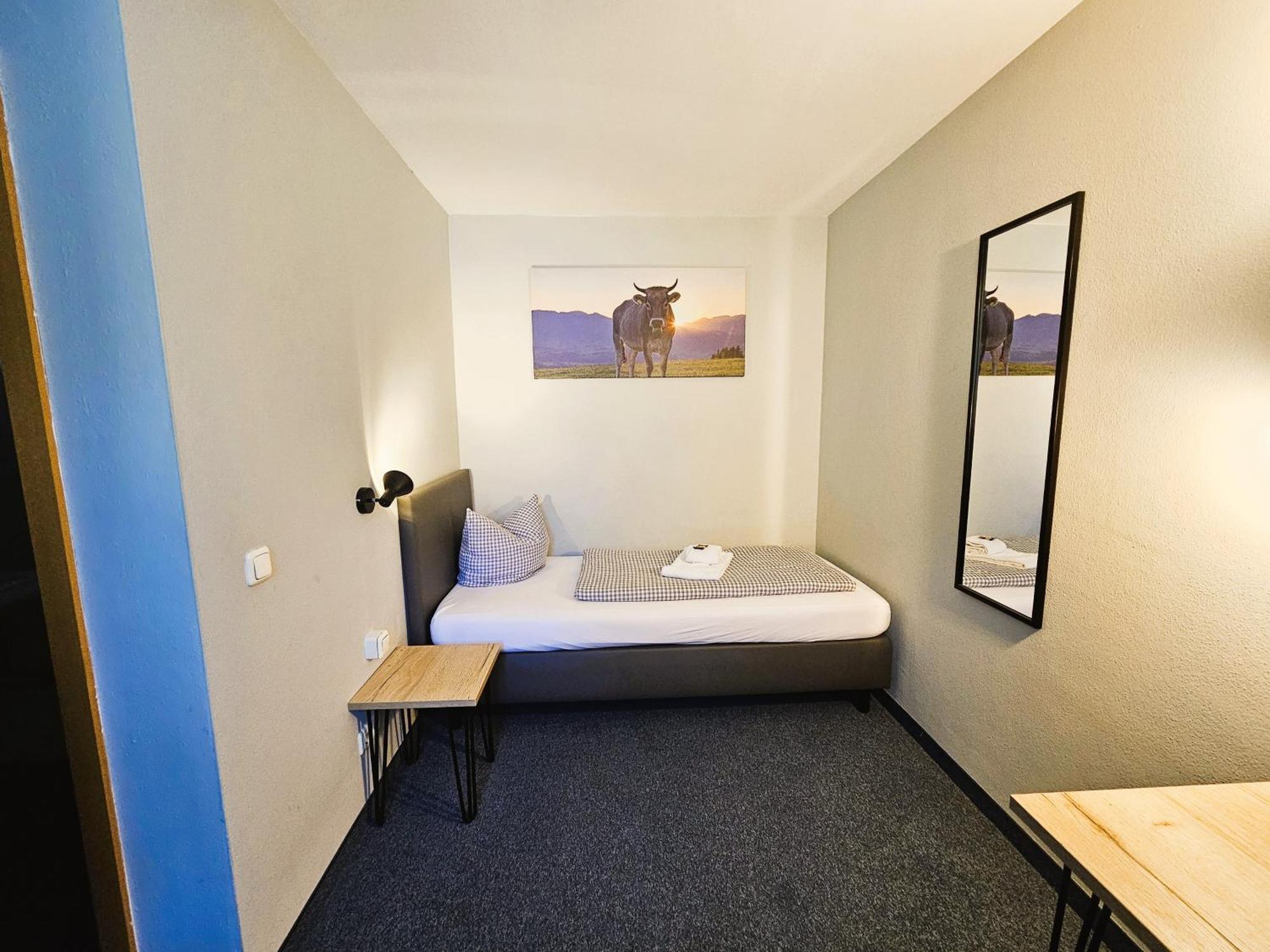 Novitel Pension Pliening - Muenchen Messe Экстерьер фото