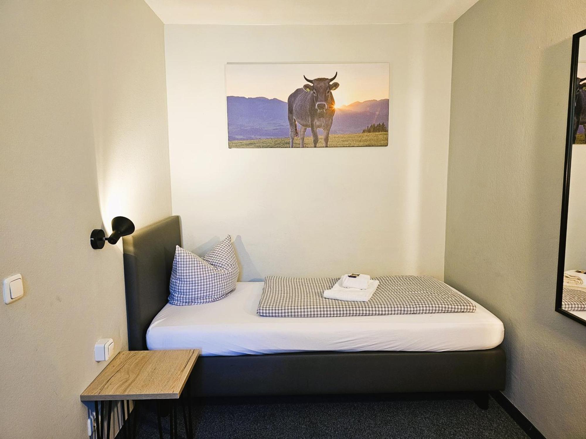 Novitel Pension Pliening - Muenchen Messe Экстерьер фото