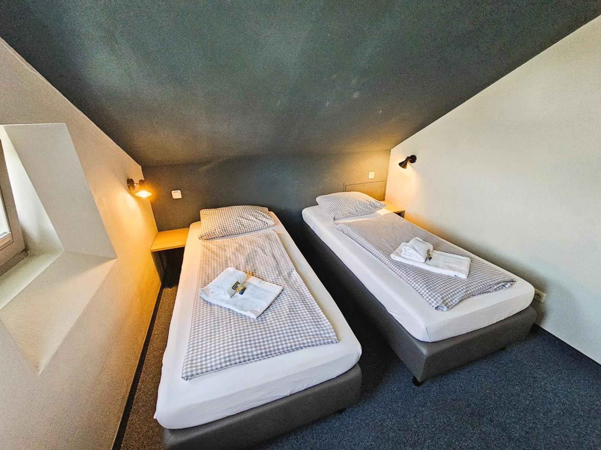 Novitel Pension Pliening - Muenchen Messe Экстерьер фото