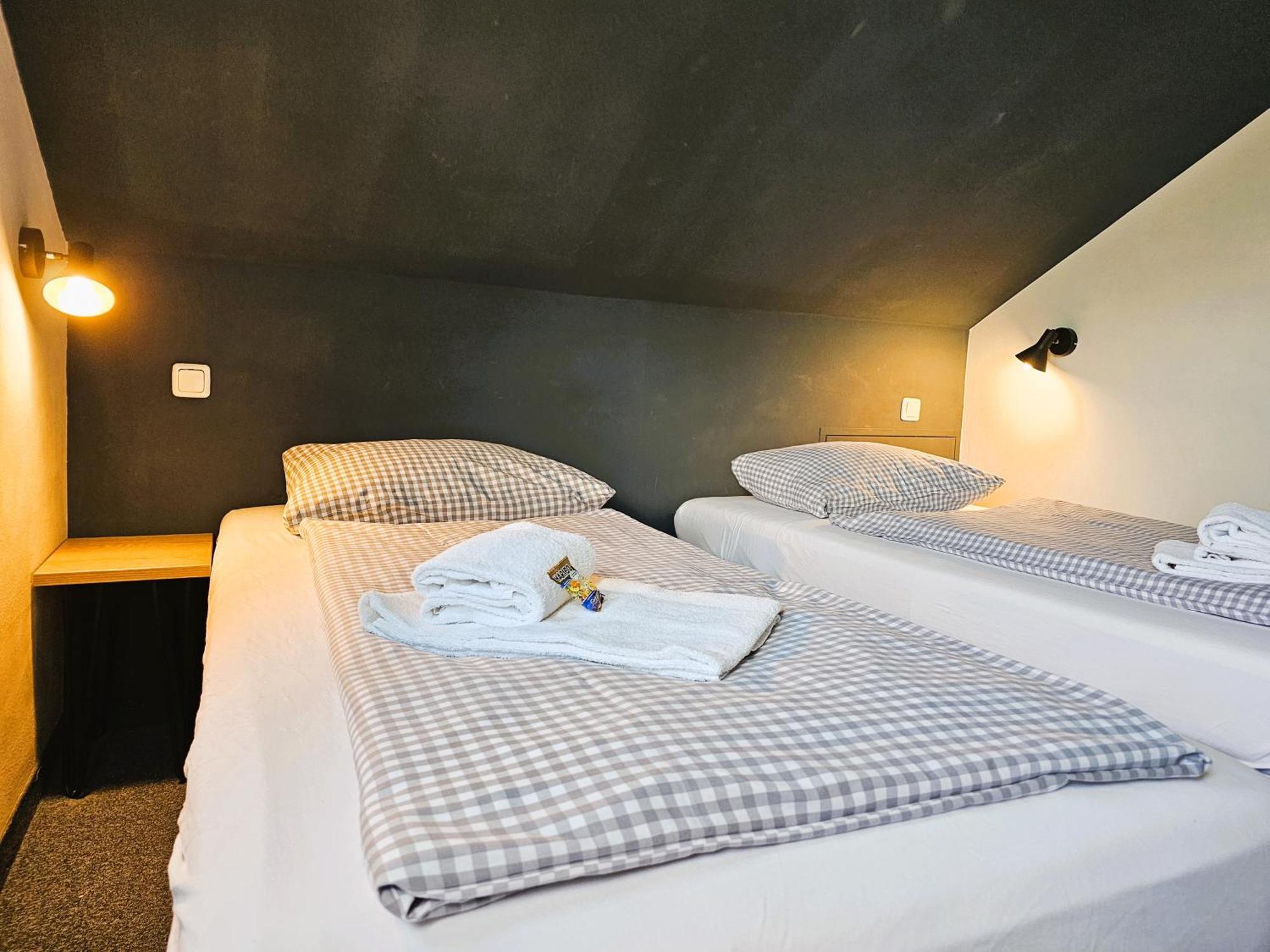 Novitel Pension Pliening - Muenchen Messe Экстерьер фото